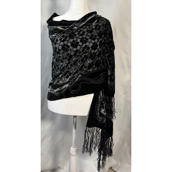 Harir Duda Silk Velvet Burnout Shawl Belt Buckle Motif Made in France Luxury